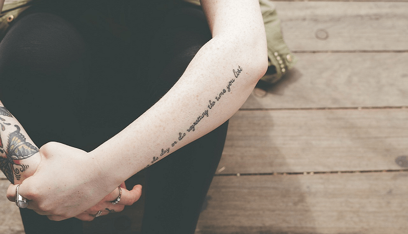 50 idées de phrases originales pour un tatouage